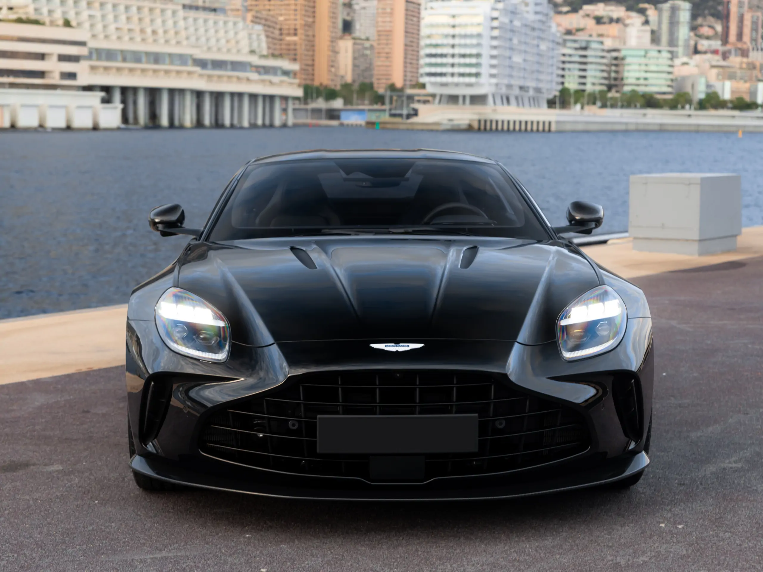 Image ASTON MARTIN V8 Vantage  V8 4.0 665ch BVA