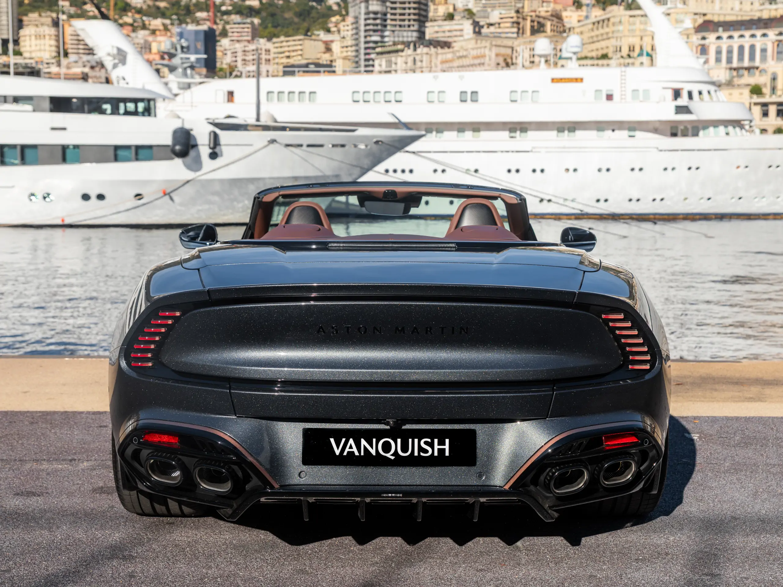 Image ASTON MARTIN Vanquish Volante V12 5.2 835ch BVA