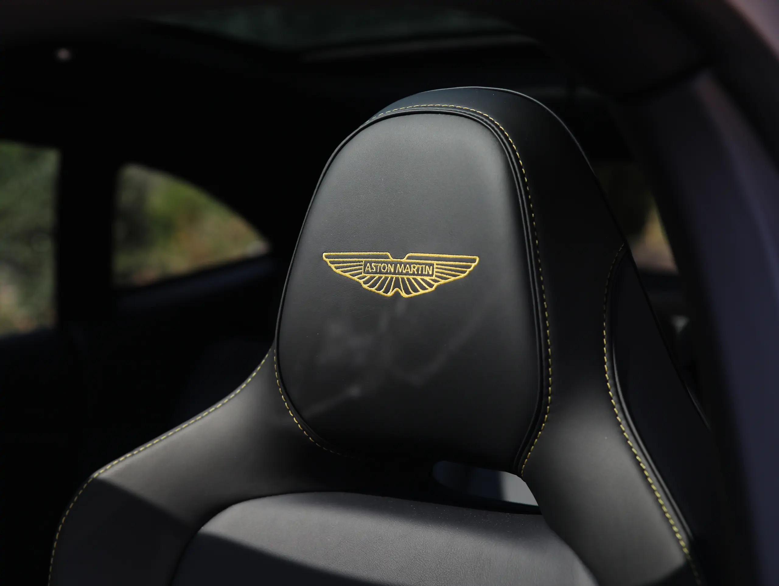 Image ASTON MARTIN DBX V8 4.0 Biturbo 707ch BVA9