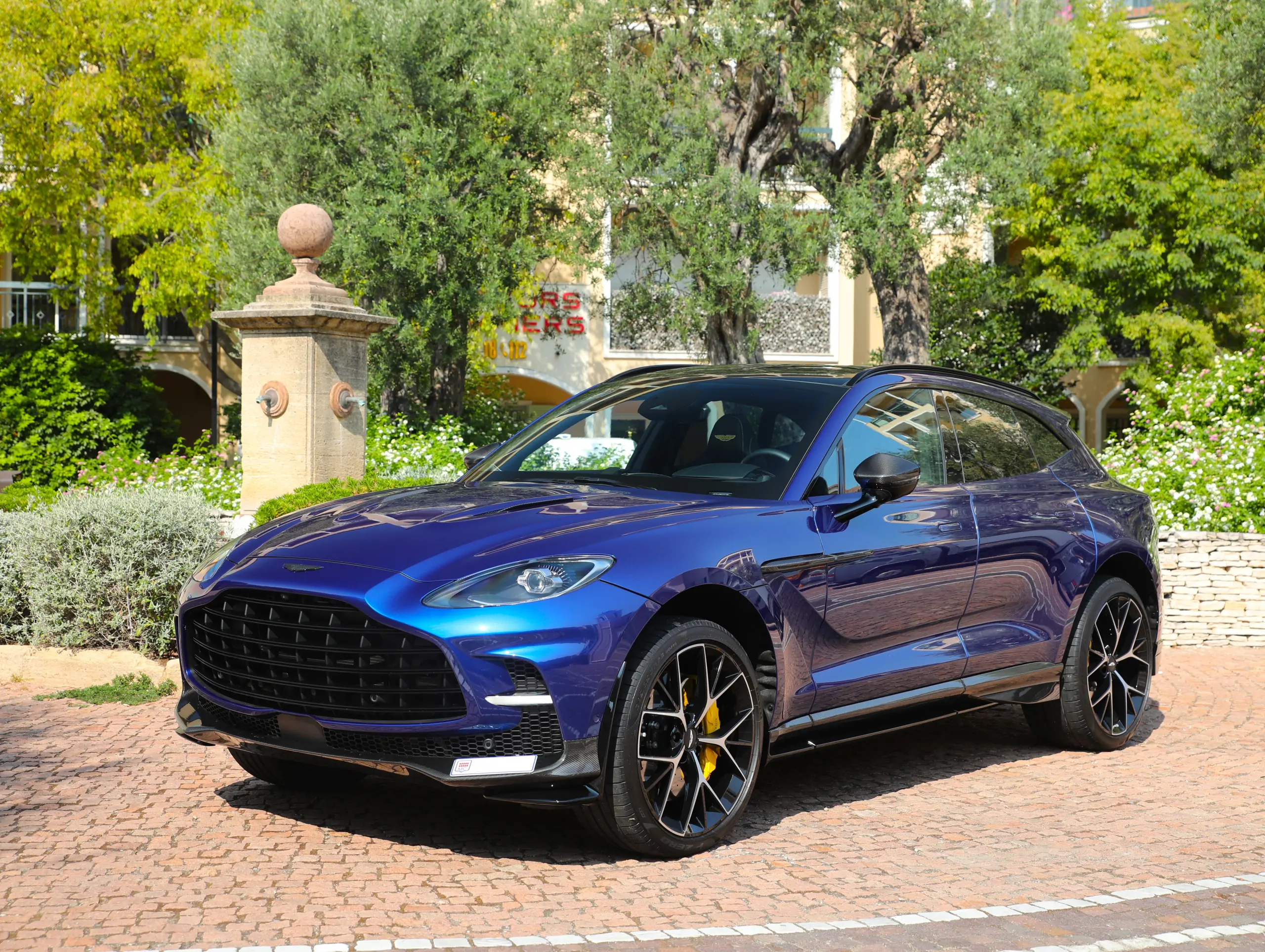 Image ASTON MARTIN DBX V8 4.0 Biturbo 707ch BVA9