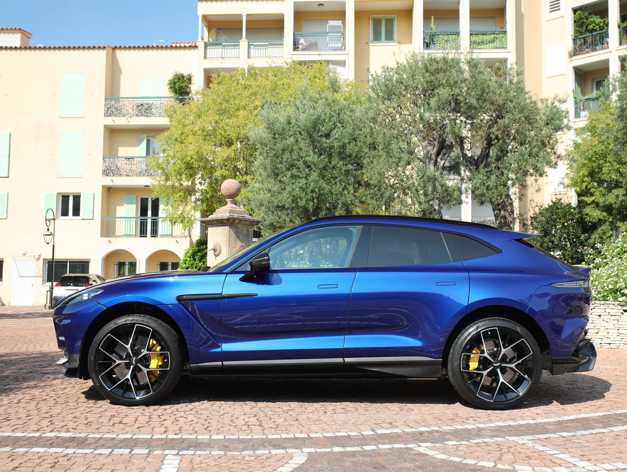 Image ASTON MARTIN DBX V8 4.0 Biturbo 707ch BVA9
