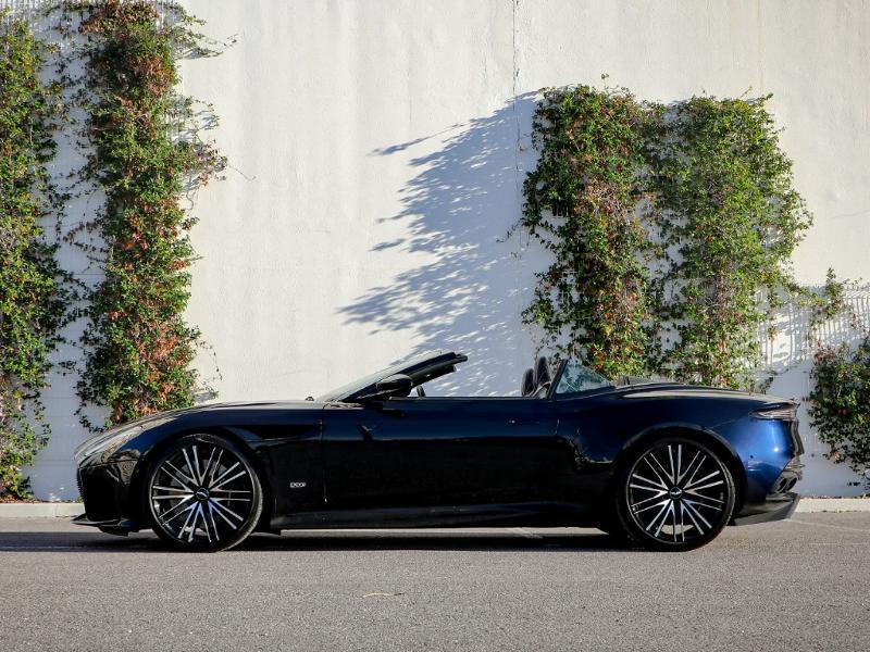 Image ASTON MARTIN DBS Volante V12 5.2 725ch Superleggera BVA8