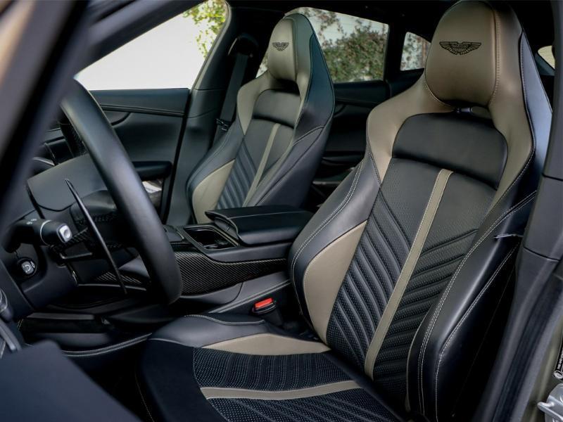 Image ASTON MARTIN DBX 4.0 V8 biturbo 707ch BVA9