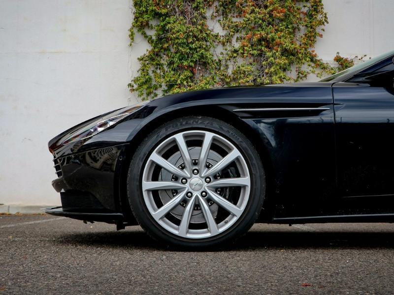 Image ASTON MARTIN DB11 Volante V8 4.0 510ch BVA8