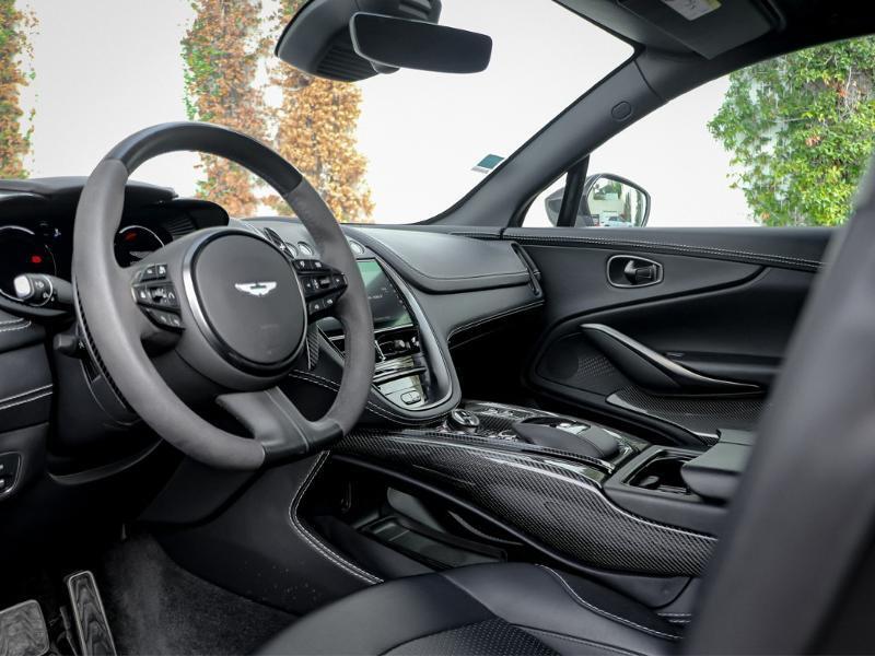 Image ASTON MARTIN DBX 4.0 V8 biturbo 707ch BVA9