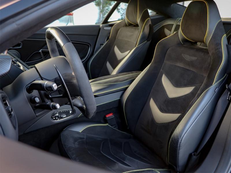 Image ASTON MARTIN DBS Coupé V12 5.2 725ch BVA8