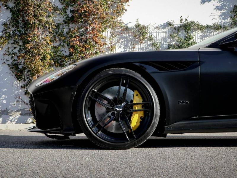Image ASTON MARTIN DBS Coupé V12 5.2 725ch BVA8