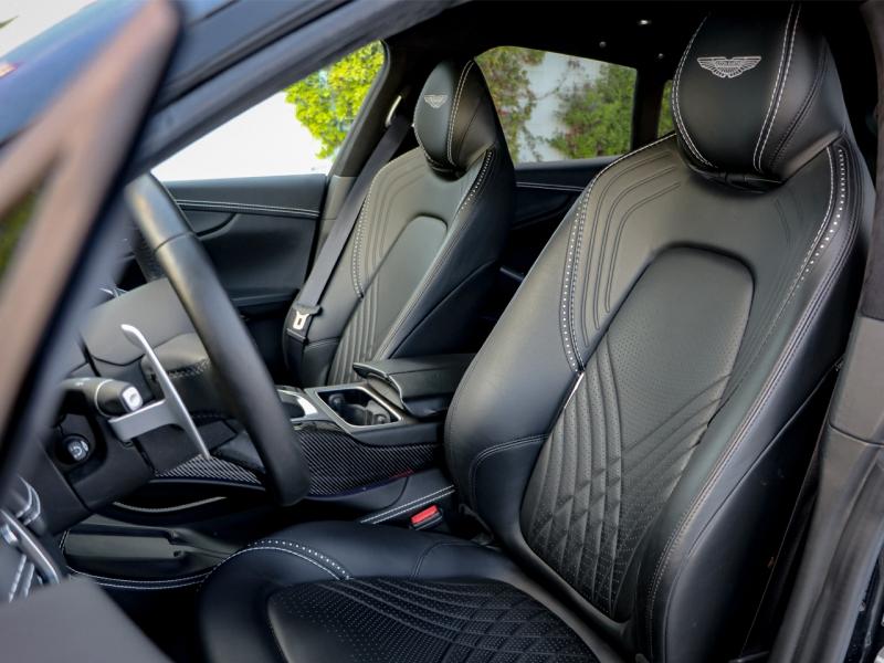 Image ASTON MARTIN DBX 4.0 V8 biturbo 550ch BVA9